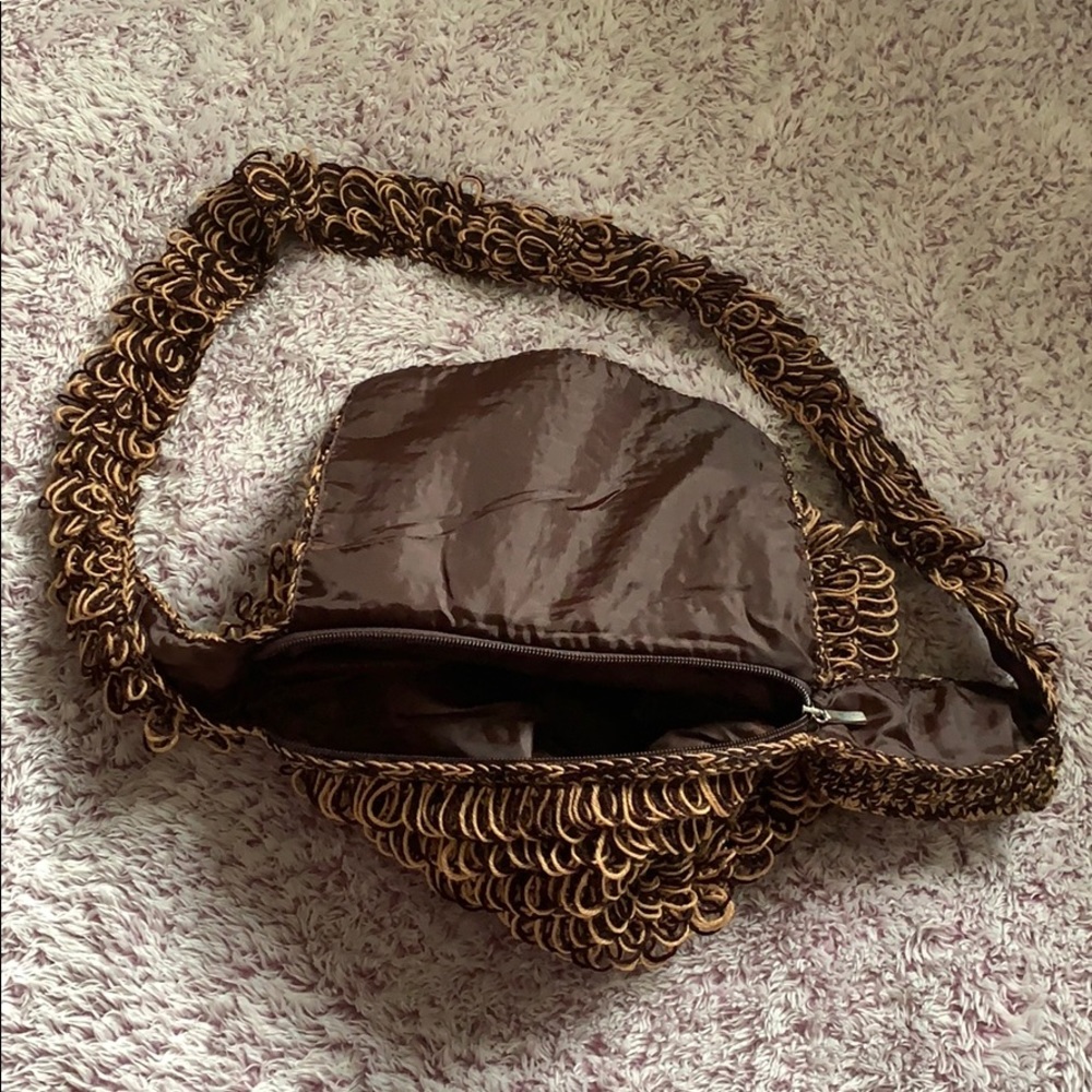 Handmade crochete crossbody bag - Picture 3 of 6